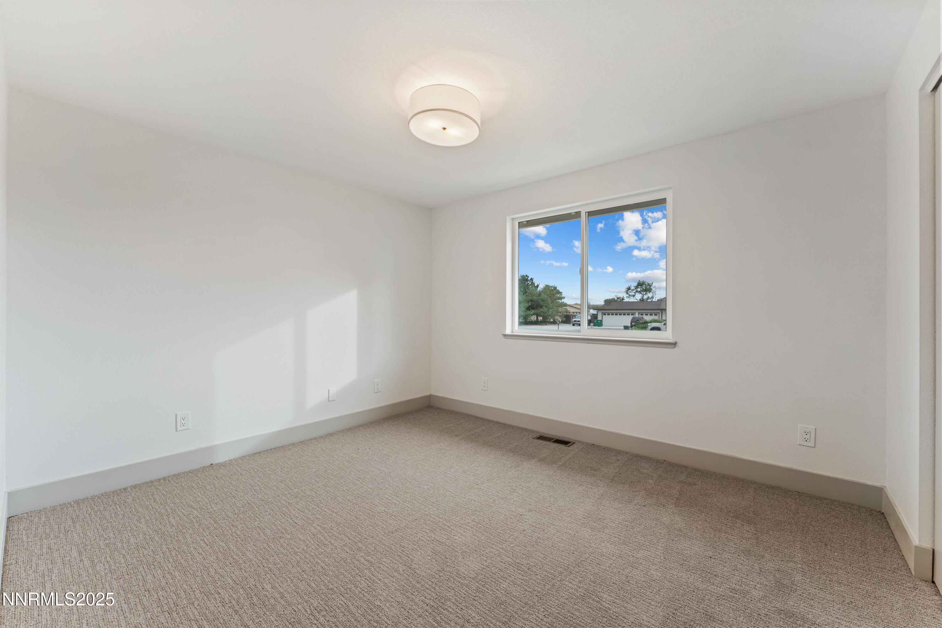 85 East Sky Ranch Boulevard Sparks, NV 89441 - Photo 20 of 34 DS201125