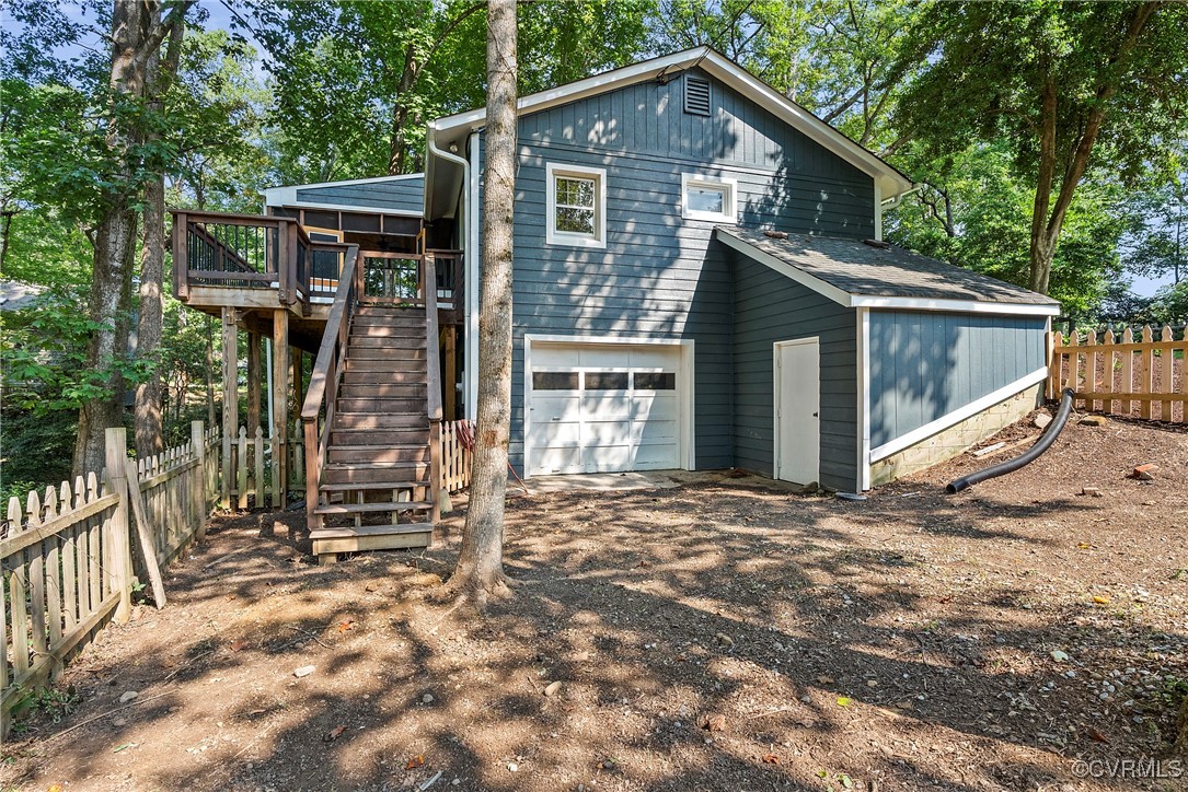 2502 Brookwood Road North Chesterfield, VA 23235 - Photo 27 of 32 a view of a house with a yard and wooden fence