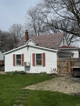 $220,000 | 256 West Hoosier Street, Berne, IN 46711