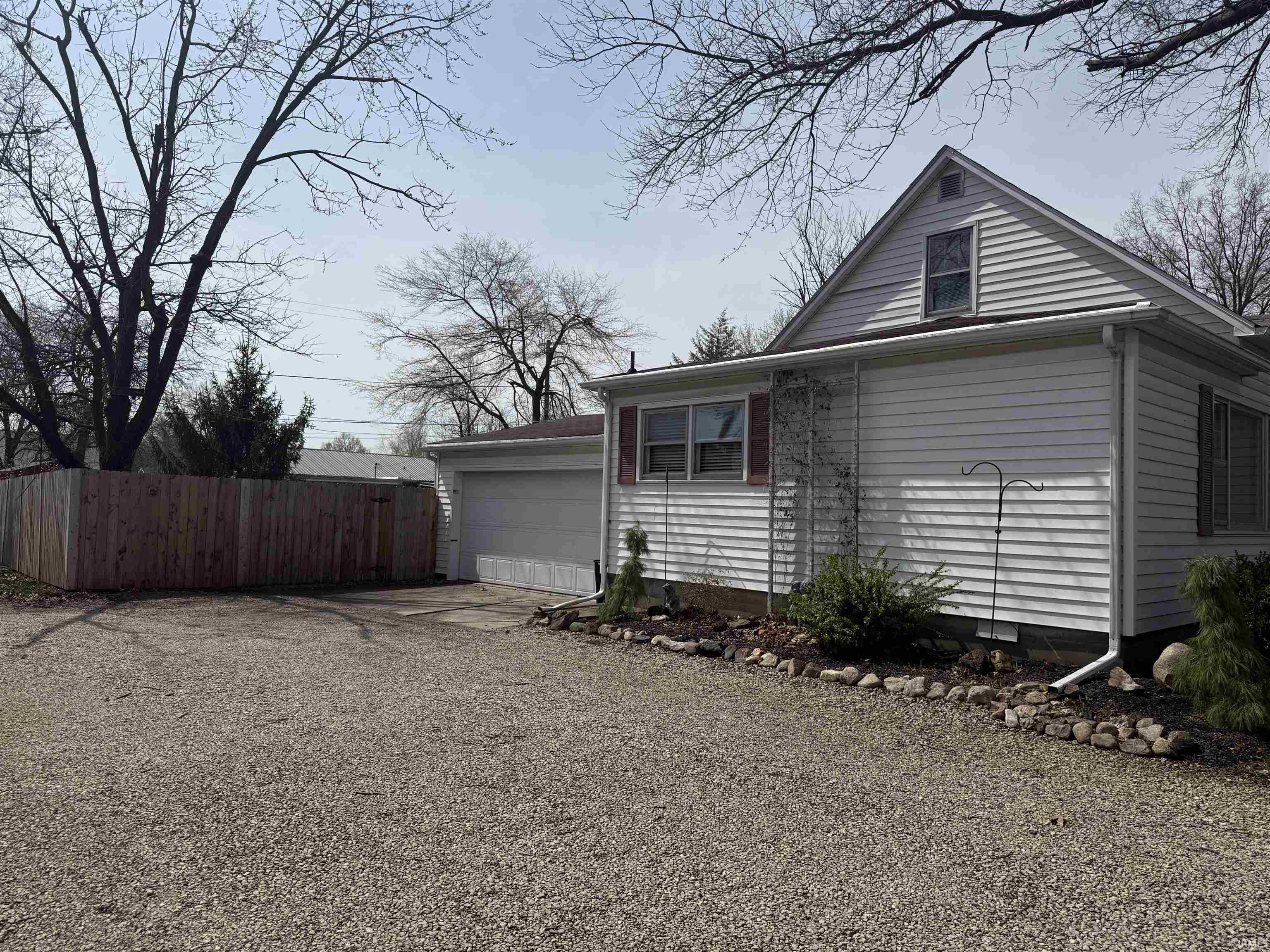 256 West Hoosier Street Berne, IN 46711 - Photo 30 of 32