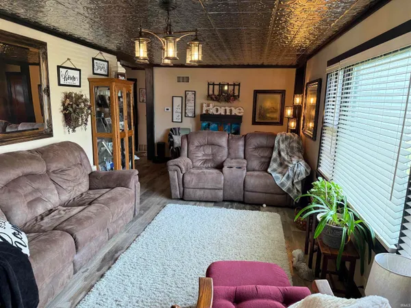 $220,000 | 256 West Hoosier Street, Berne, IN 46711