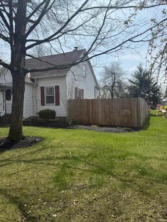 $220,000 | 256 West Hoosier Street, Berne, IN 46711