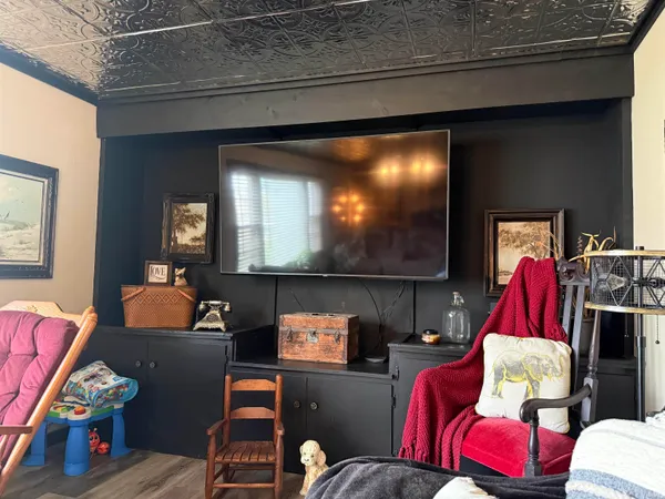 $220,000 | 256 West Hoosier Street, Berne, IN 46711