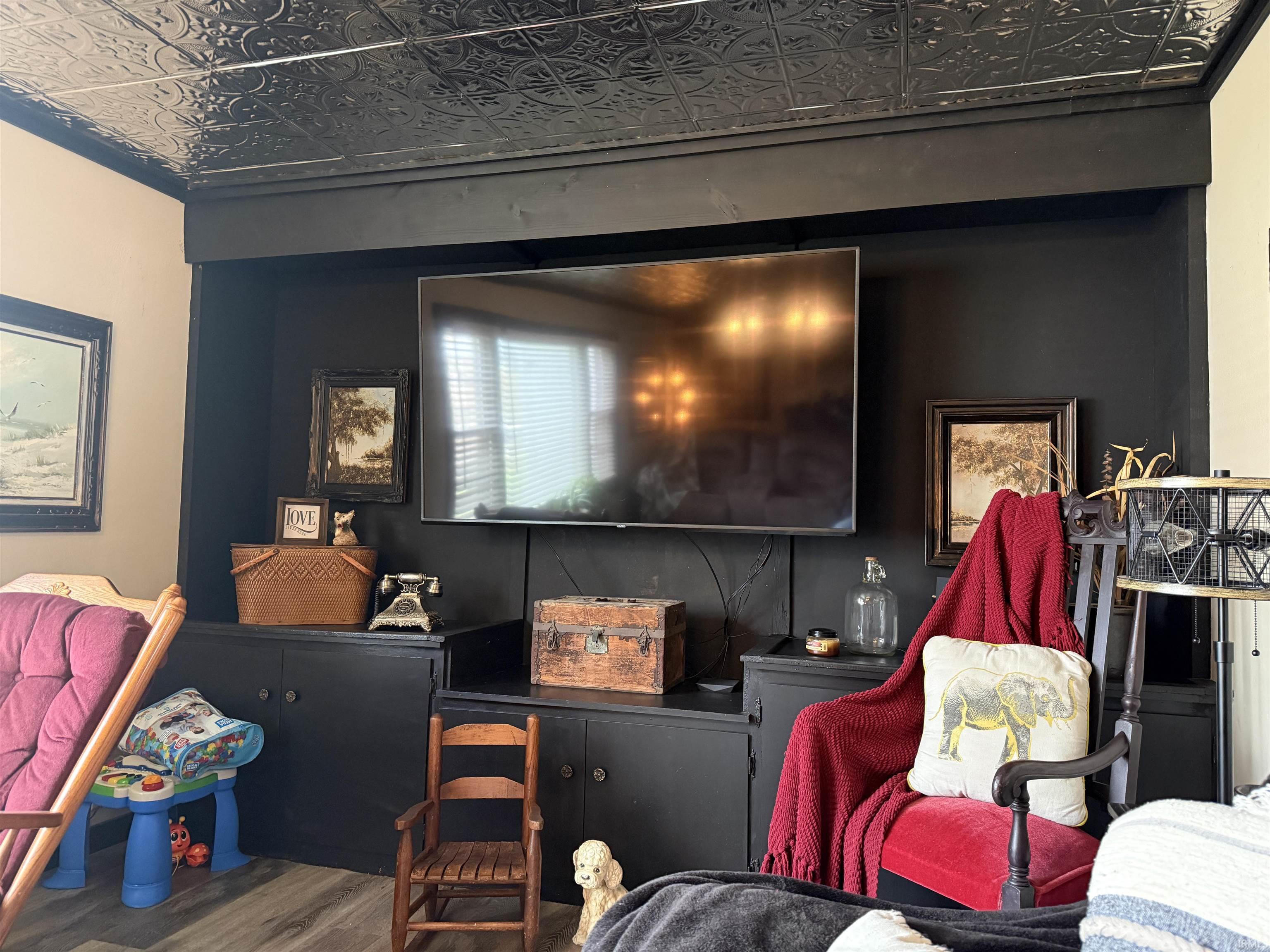 256 West Hoosier Street Berne, IN 46711 - Photo 4 of 32