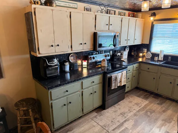 $220,000 | 256 West Hoosier Street, Berne, IN 46711