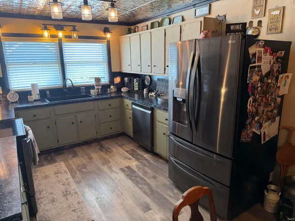 $220,000 | 256 West Hoosier Street, Berne, IN 46711