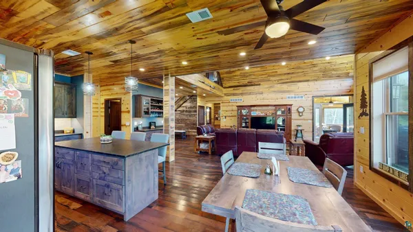 $1,495,000 | 7523 Nelson Road, Crane Lake, MN 55725