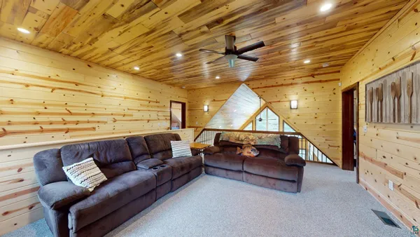 $1,495,000 | 7523 Nelson Road, Crane Lake, MN 55725