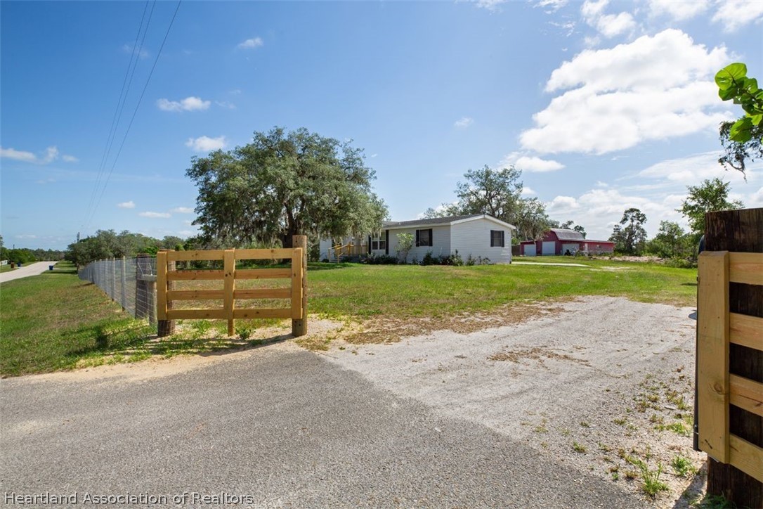 2626 Van Pelt Road Sebring, FL 33870 - Photo 18 of 32 Gallery Image 18