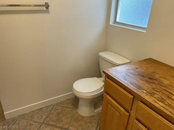 $2,400 | 2025 Big Bend Way, Henderson, NV 89074