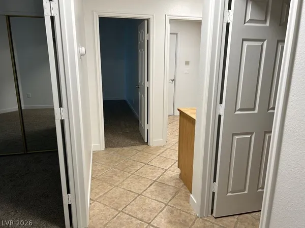 $2,400 | 2025 Big Bend Way, Henderson, NV 89074