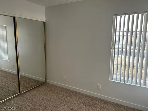 $2,400 | 2025 Big Bend Way, Henderson, NV 89074