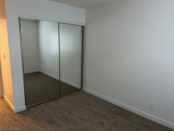 $2,400 | 2025 Big Bend Way, Henderson, NV 89074