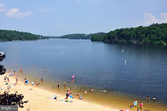 a view of a lake in middle of the house