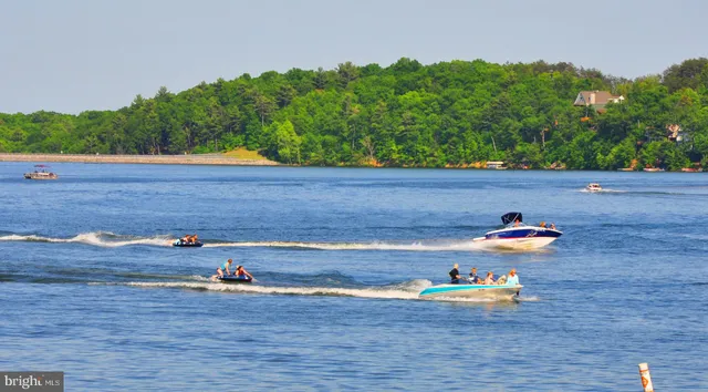 a view of a outdoor space