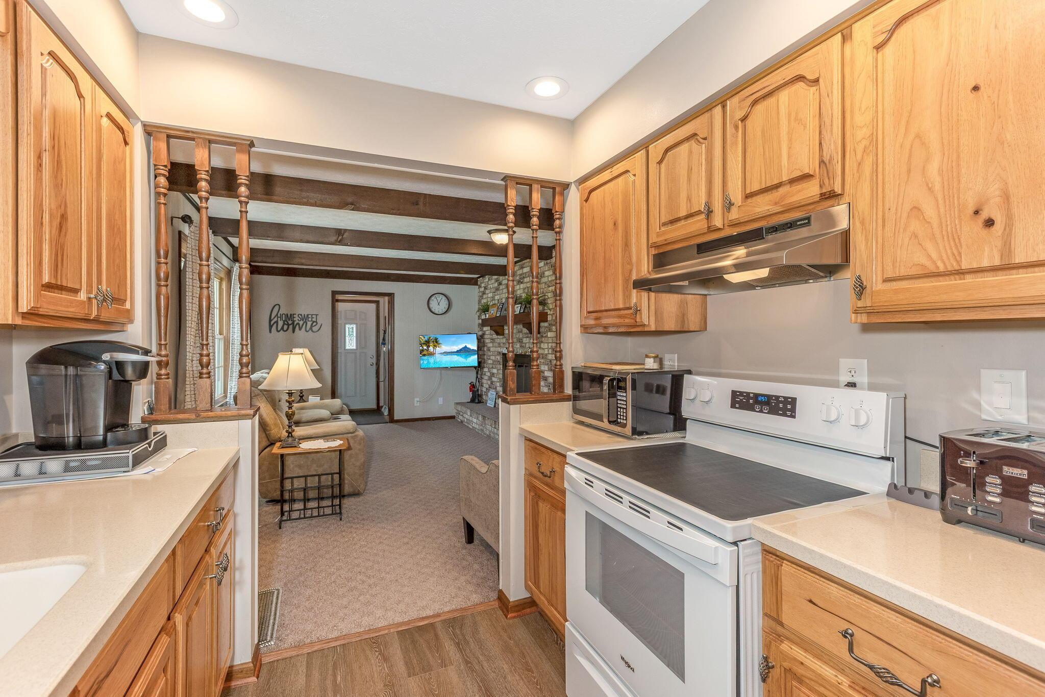 1030 Rhoda Lane Northeast Lancaster, OH 43130 - Photo 20 of 61 Open concept