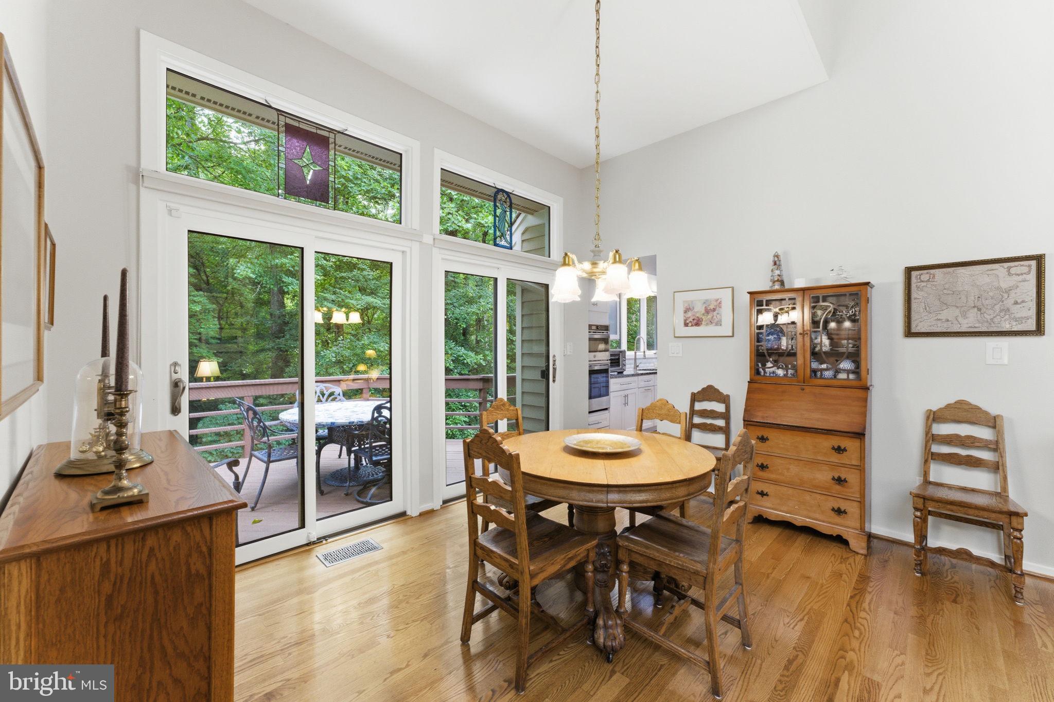 1608 Woodstock Lane Reston, VA 20194 - Photo 14 of 76