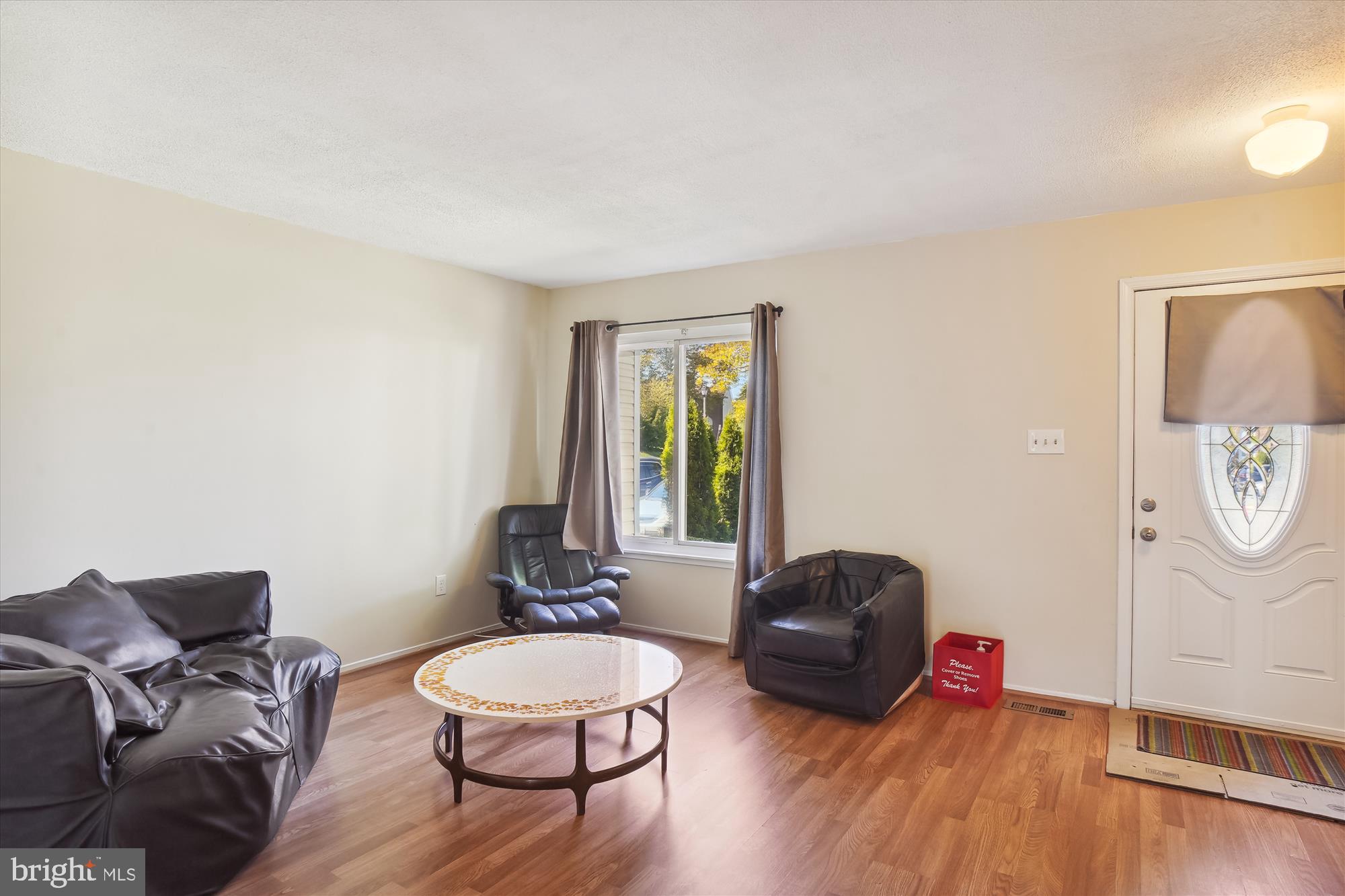 63 Apple Way Frederick, MD 21703 - Photo 8 of 42 Living Room