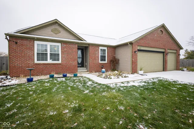 $368,500 | 8275 Locke Drive, Avon, IN 46123