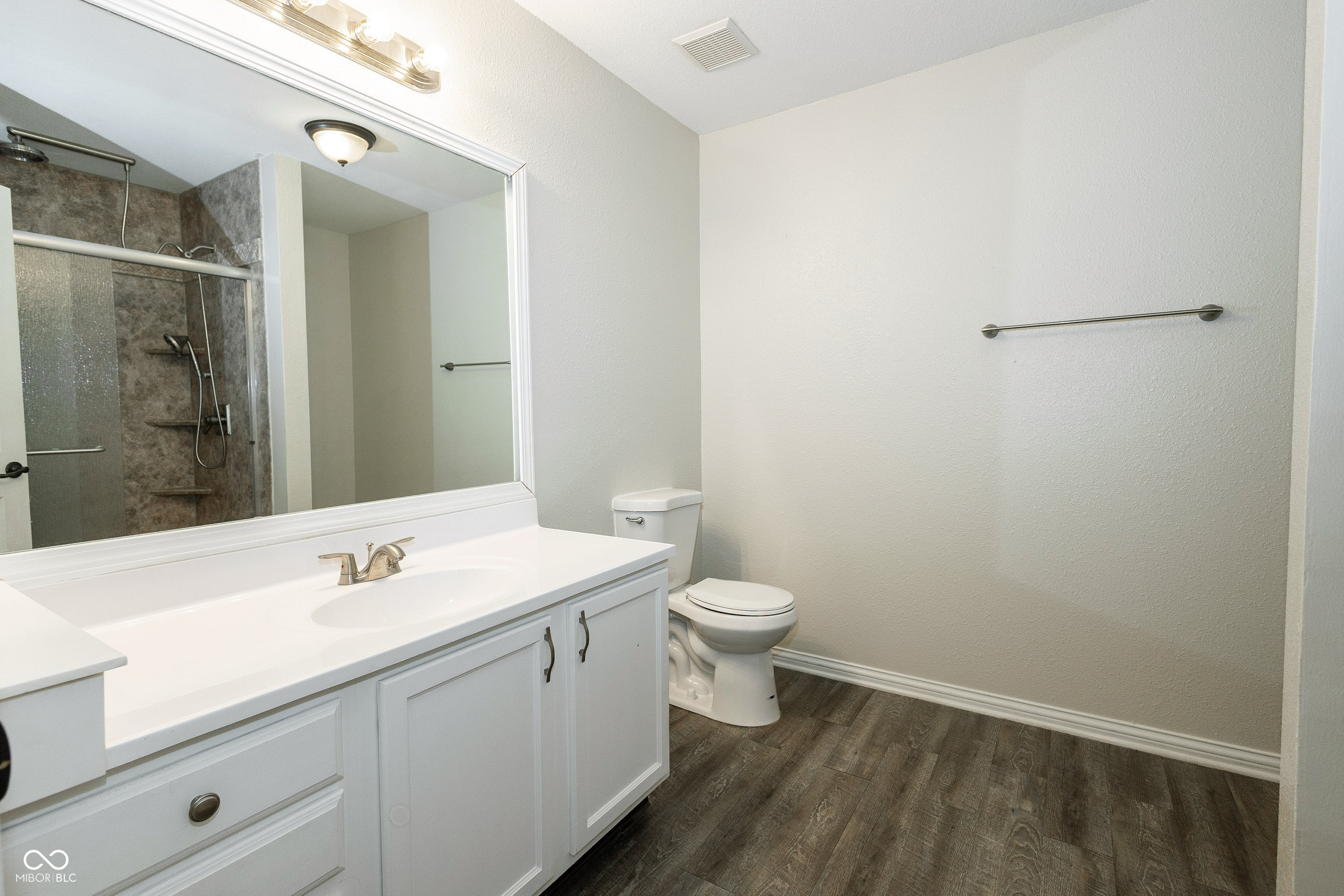 8275 Locke Drive Avon, IN 46123 - Photo 14 of 38