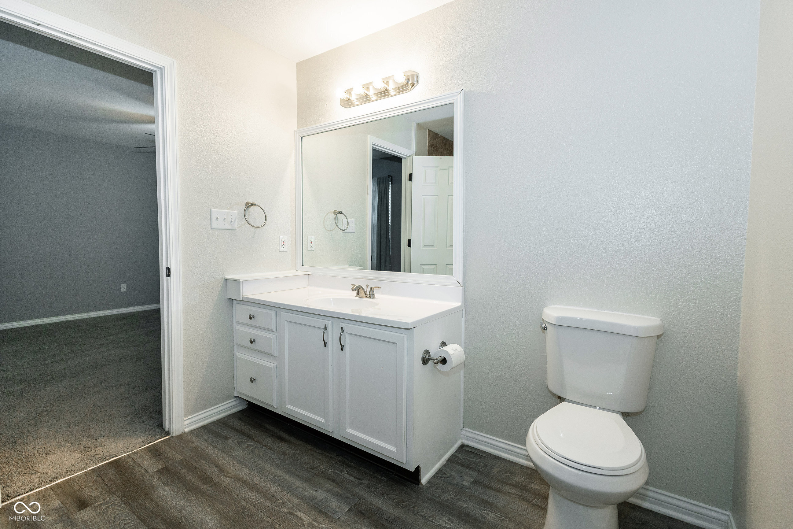 8275 Locke Drive Avon, IN 46123 - Photo 16 of 38