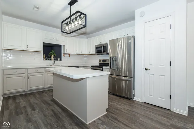 $368,500 | 8275 Locke Drive, Avon, IN 46123