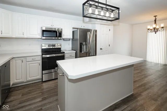 $368,500 | 8275 Locke Drive, Avon, IN 46123