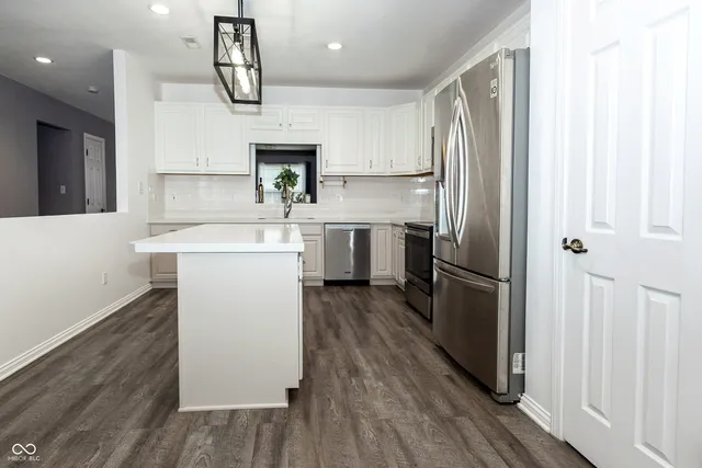 $368,500 | 8275 Locke Drive, Avon, IN 46123