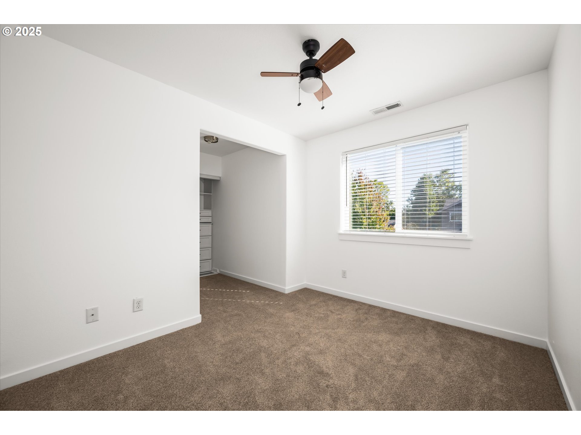 536 Raber Road Eugene, OR 97402 - Photo 28 of 41 a view of an empty room with a window