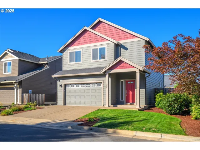 a view of outdoor space yard and front view of a house