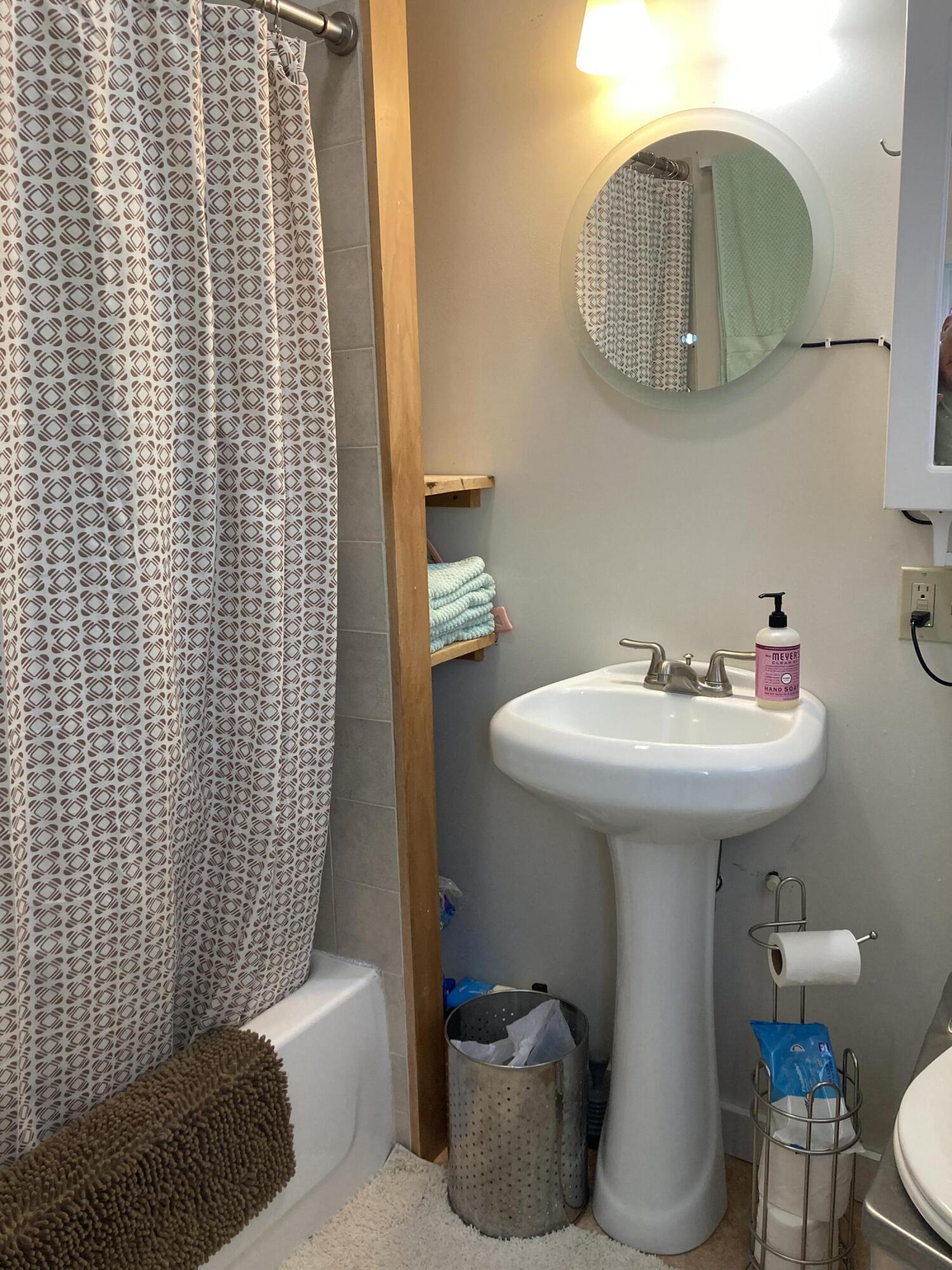 21 Crowley Island Road Corea, ME 04624 - Photo 18 of 22 Full bathroom/first floor.