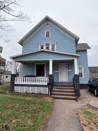 $159,900 | 1009 Pierce Avenue, Marinette, WI 54143