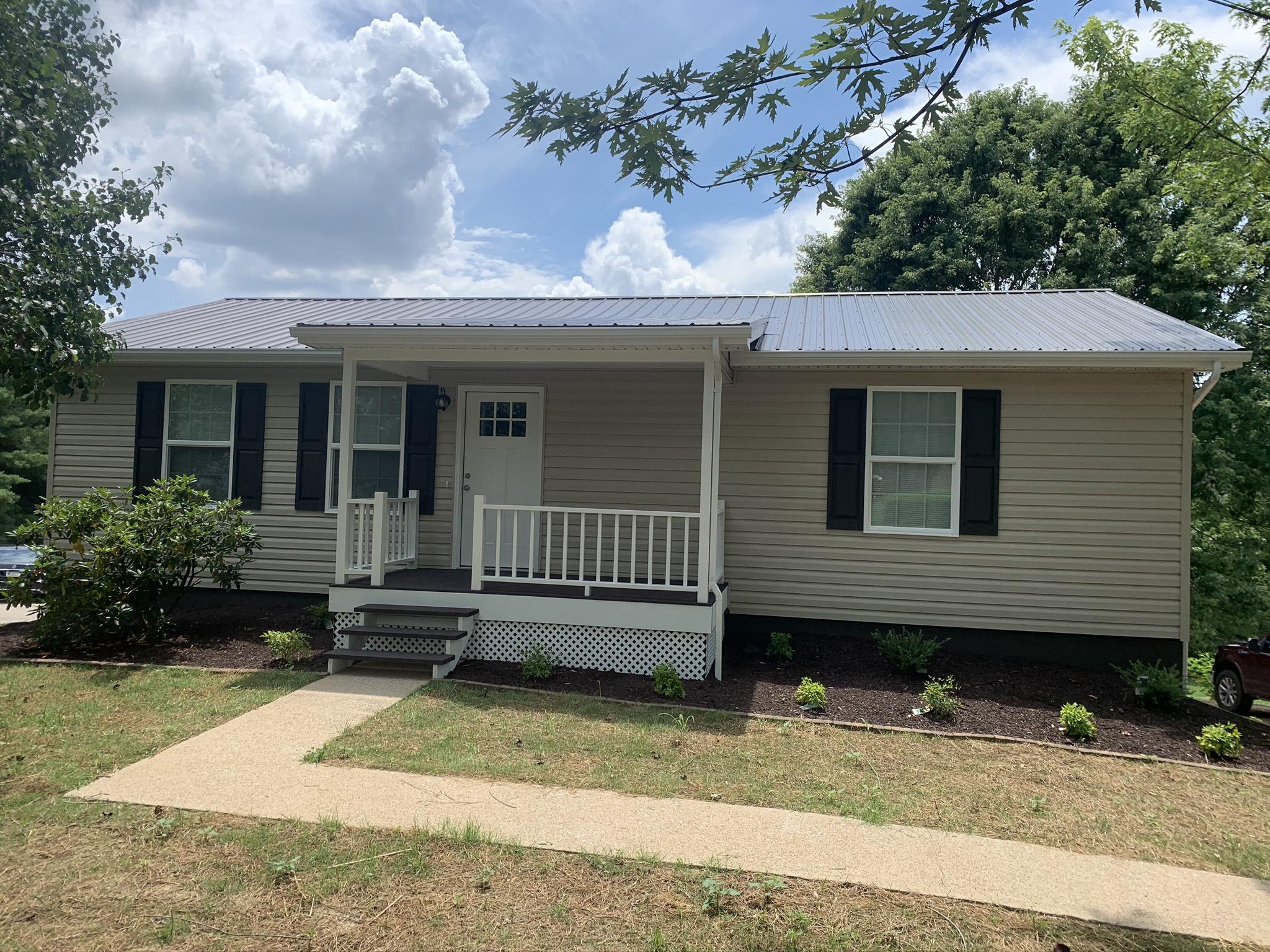 3430 Buckingham Road Greeneville, TN 37745 - Photo 1 of 12 Welcome home!