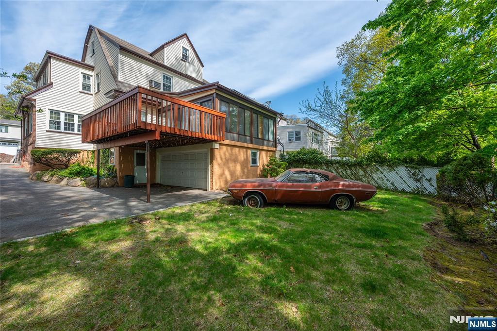 27 Glen Road West Orange, NJ 07052 - Photo 24 of 25