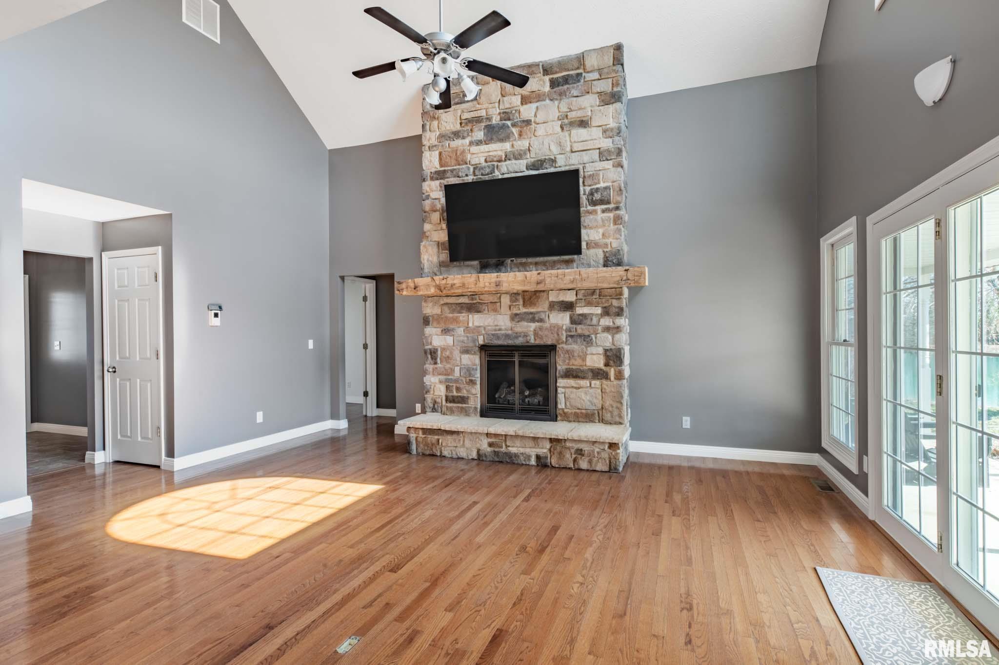 19503 Shed Church Road Marion, IL 62959 - Photo 5 of 46