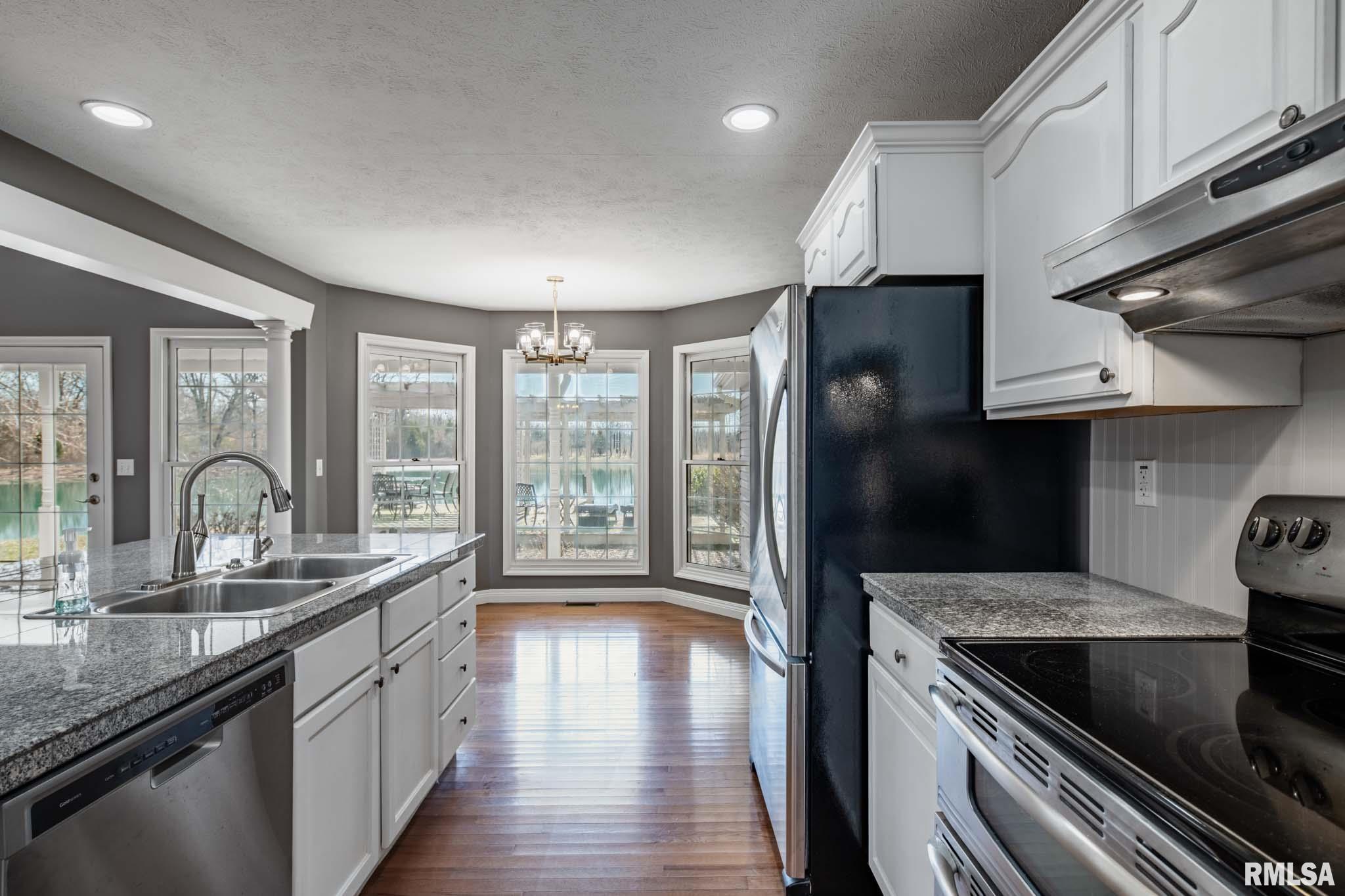 19503 Shed Church Road Marion, IL 62959 - Photo 9 of 46