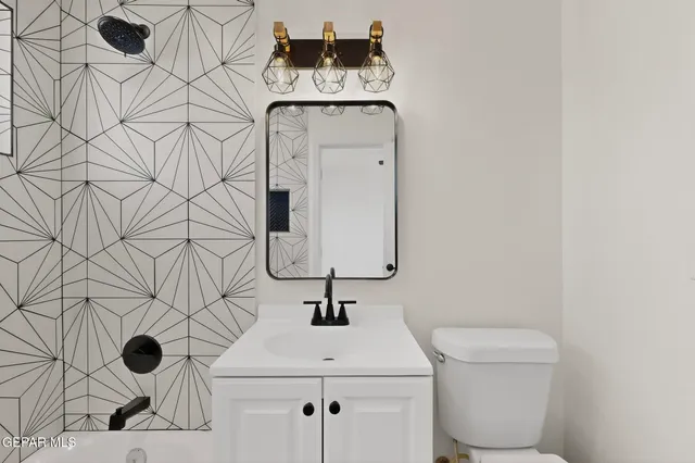 $209,900 | 10096 Yukon Street, El Paso, TX 79924