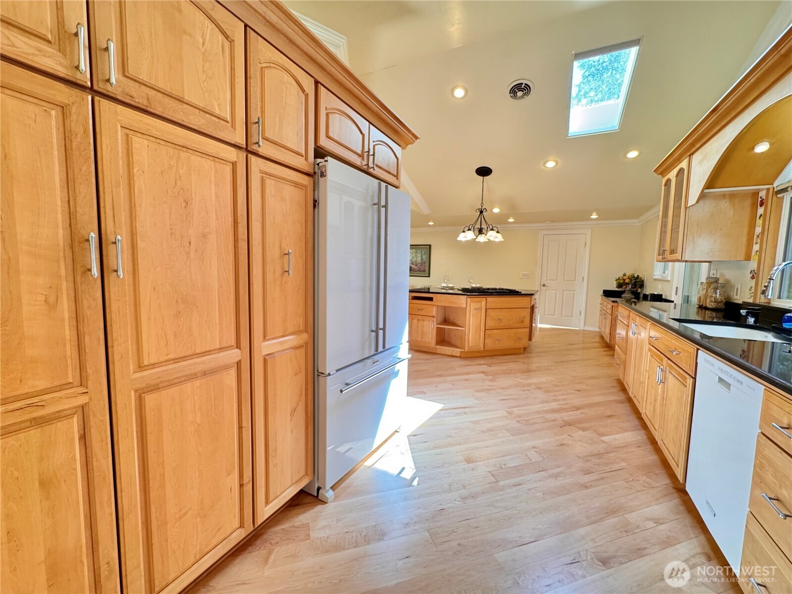 308 Northwest Bridle Ridge Boulevard Bremerton, WA 98311 - Photo 13 of 40