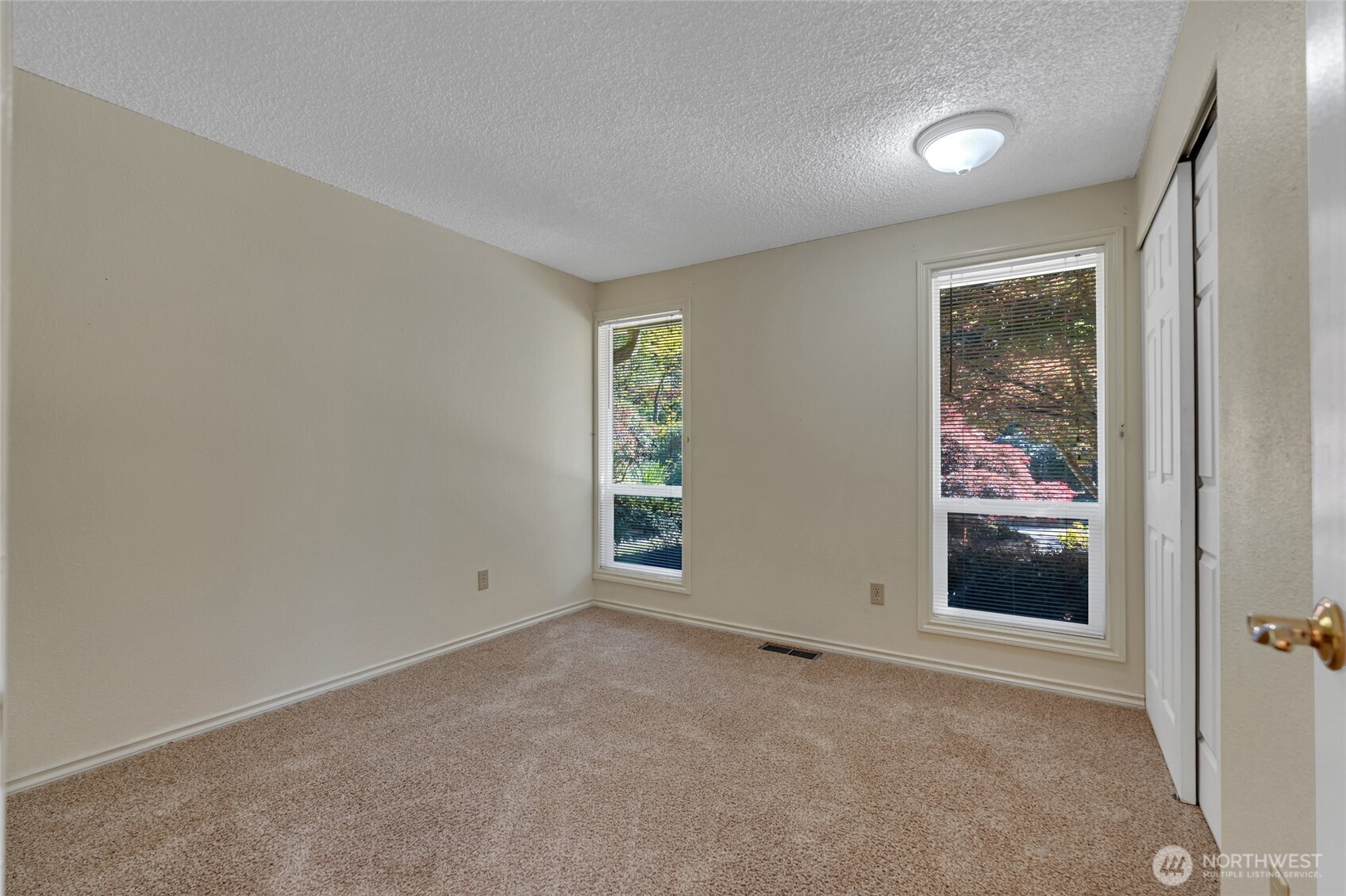 308 Northwest Bridle Ridge Boulevard Bremerton, WA 98311 - Photo 21 of 40