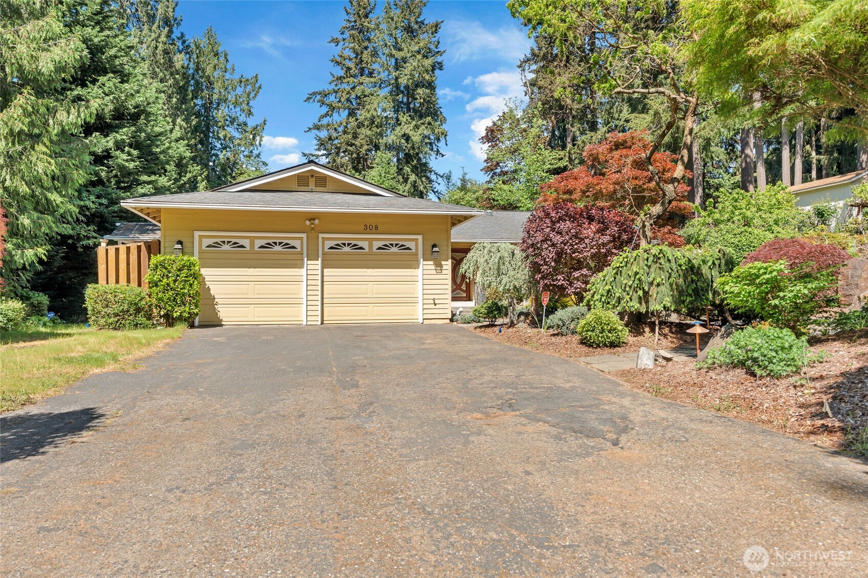 308 Northwest Bridle Ridge Boulevard Bremerton, WA 98311 - Photo 4 of 40