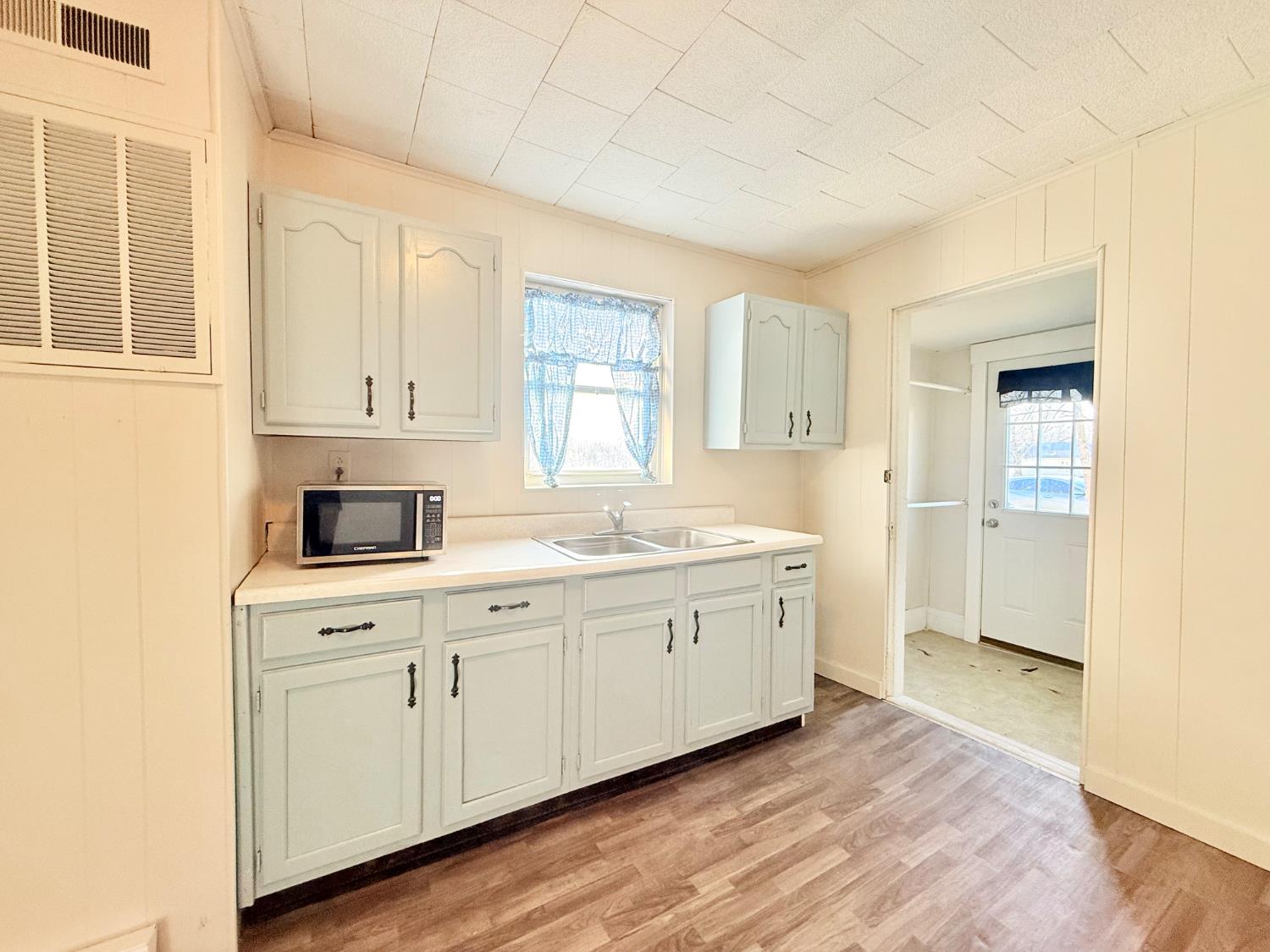 706 Ellsworth Street Milan, IN 47031 - Photo 11 of 18