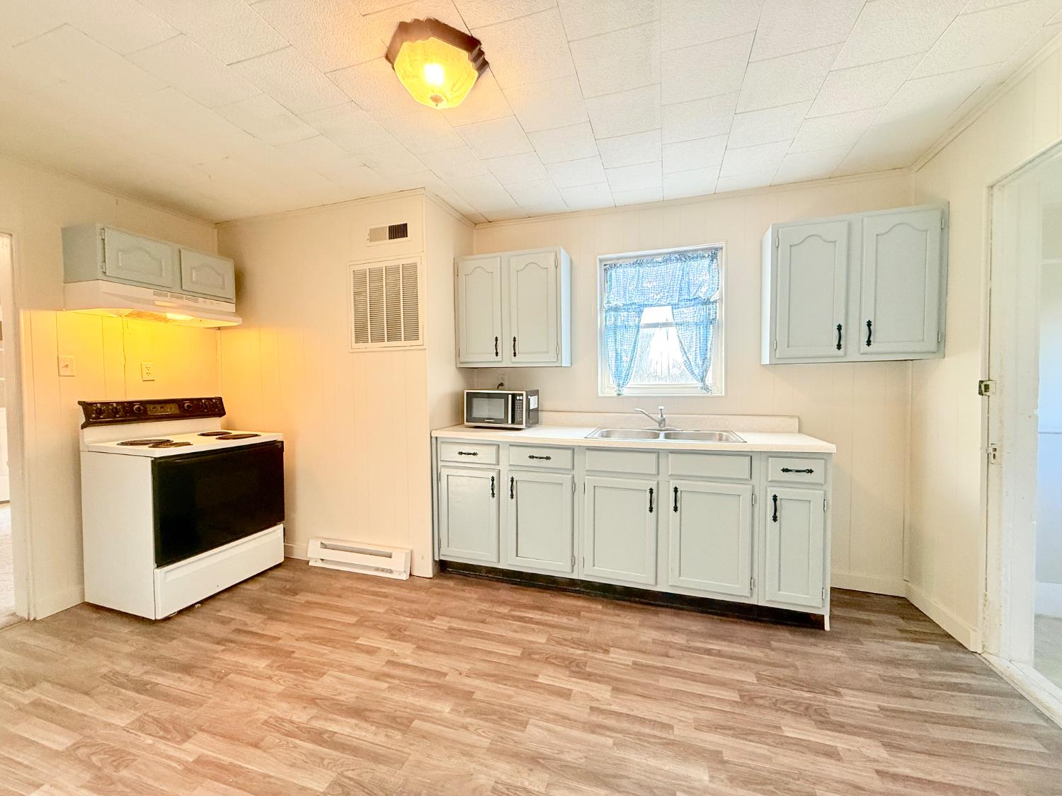 706 Ellsworth Street Milan, IN 47031 - Photo 12 of 18