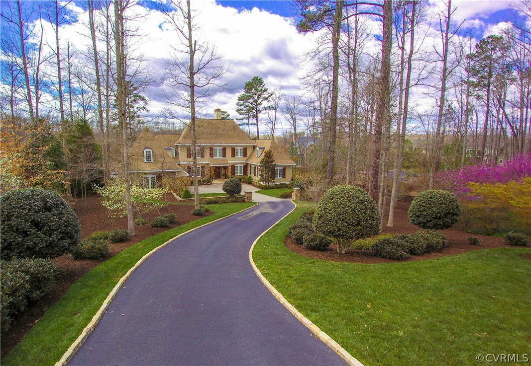 201 Kinloch Road Manakin-Sabot, VA 23103 - Photo 50 of 50 Paved driveway to stone paver courtyard in front o