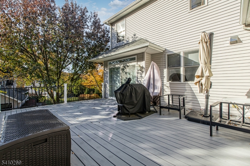 14 Stone Cliff Terrace Oak Ridge, NJ 07438 - Photo 33 of 47