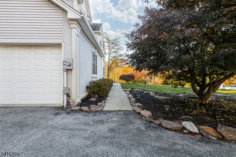 14 Stone Cliff Terrace Oak Ridge, NJ 07438 - Photo 35 of 47