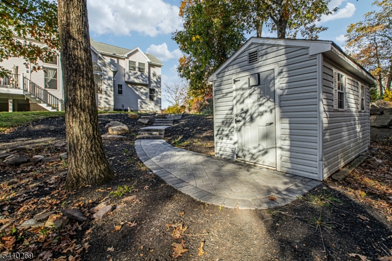 14 Stone Cliff Terrace Oak Ridge, NJ 07438 - Photo 39 of 47