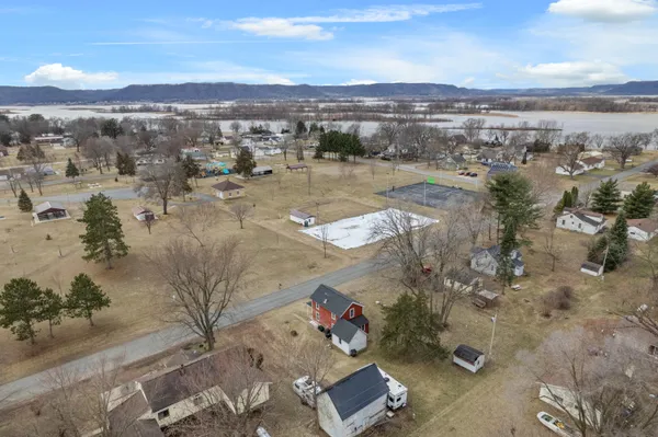 $179,000 | 140 West 12th Street, Buffalo City, WI 54622