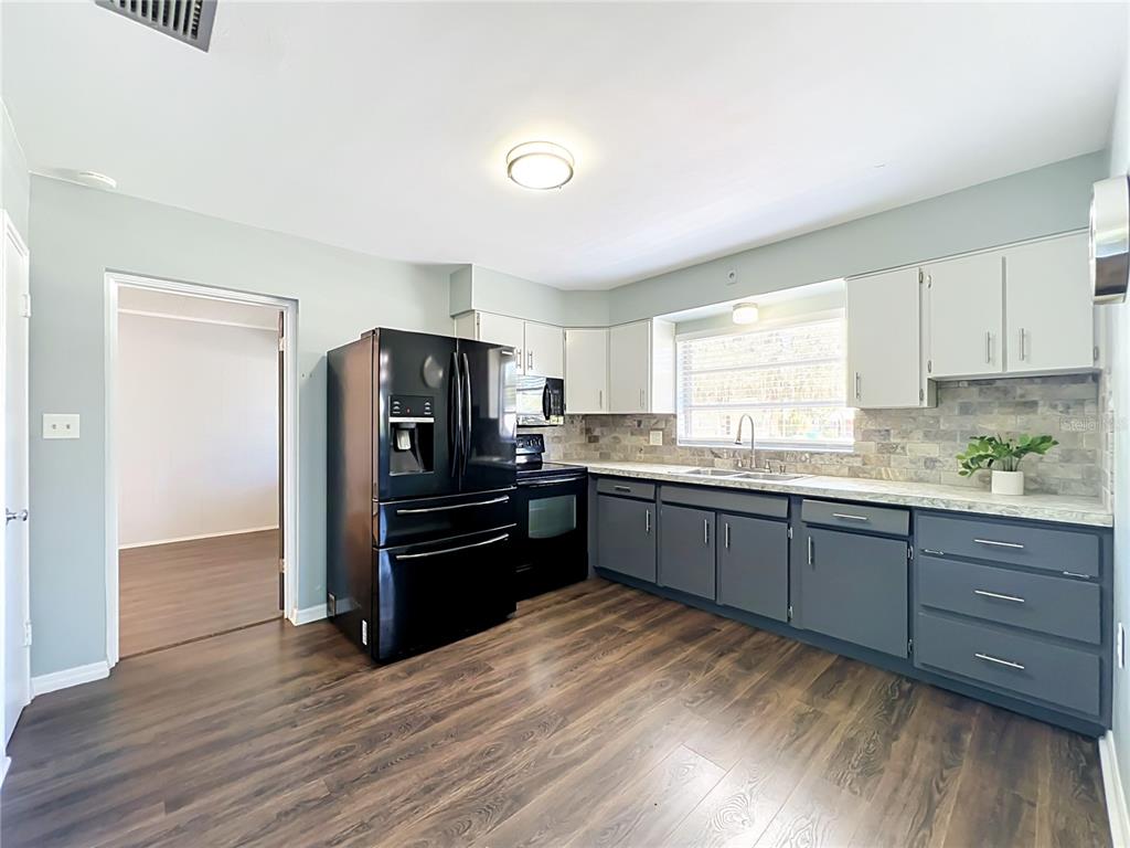 2980 Westland Road Mount Dora, FL 32757 - Photo 8 of 45