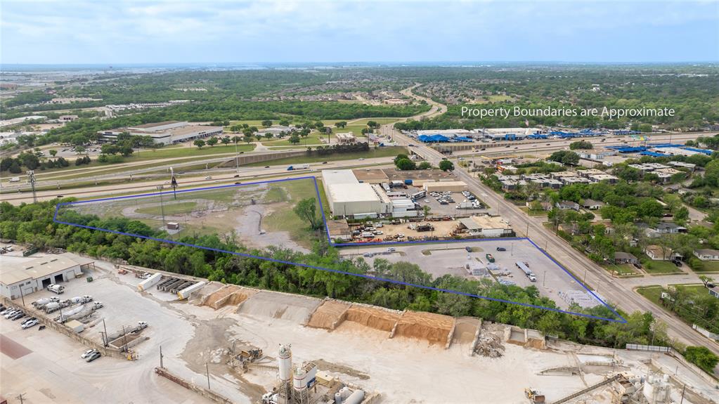 600 Southwest Loop 820 Fort Worth, TX 76115 - Photo 17 of 31 a view of a city