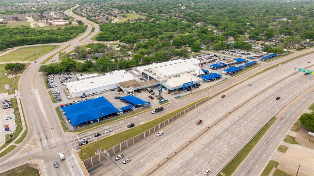 600 Southwest Loop 820 Fort Worth, TX 76115 - Photo 5 of 31 a view of balcony with furniture and city view